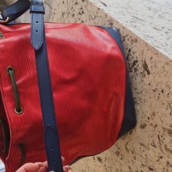 Louis Vuitton Neo Red, Blue and Green Bucket Bag - Limited Edition - Picture 5 of 16